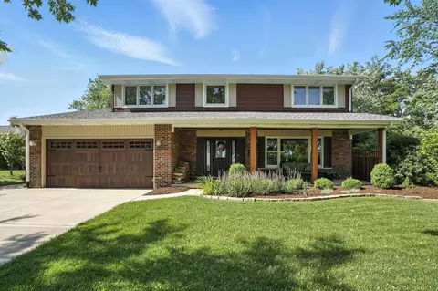 17 W444 Waltham Pl, Darien, IL 60561