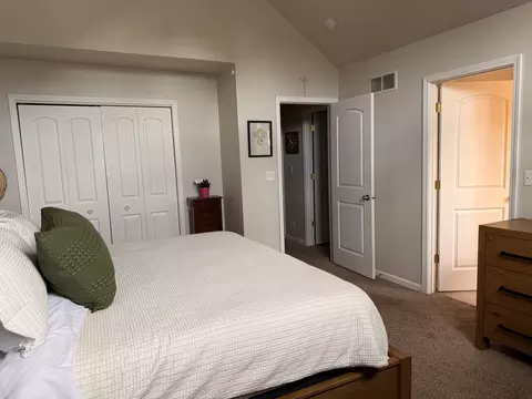Bedroom - 6 Kimberly Dr, Spring Valley, IL 61362 photo 2 of 10