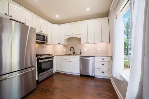 Kitchen - 2001 Jeffrey Ln, Elgin, IL 60123 photo 1 of 1