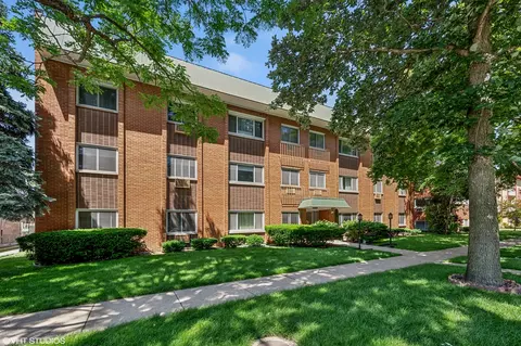 433 S Lombard Ave #34, Oak Park, IL 60302