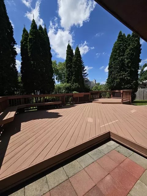 Exterior - 457 Hadley Ct, Bartlett, IL 60103 photo 3 of 4