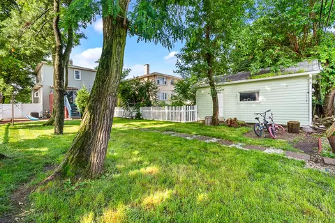8112 Christie Ave, Lyons, IL 60534 photo 26