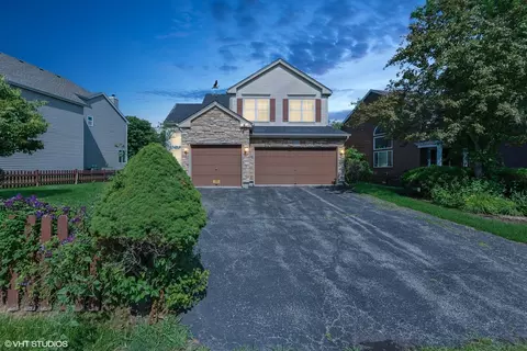 2239 N Aster Pl, Round Lake Beach, IL 60073