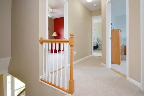 Entry Way - 3115 Sable Oaks Rd, Bloomington, IL 61704 photo 4 of 5