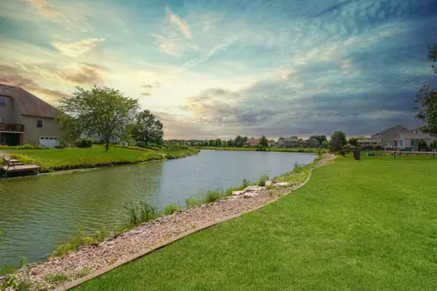 View/Area - 3115 Sable Oaks Rd, Bloomington, IL 61704 photo 3 of 6