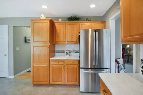 Kitchen - 3115 Sable Oaks Rd, Bloomington, IL 61704 photo 12 of 18