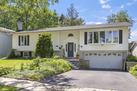 8064 Carlisle Dr, Hanover Park, IL 60133