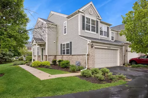 2165 Braeburn Dr #A, Wauconda, IL 60084