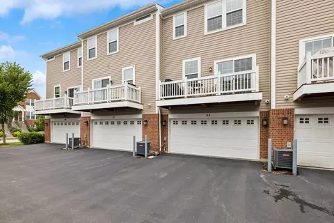 53 Nicholas Dr E, Des Plaines, IL 60016 photo 19