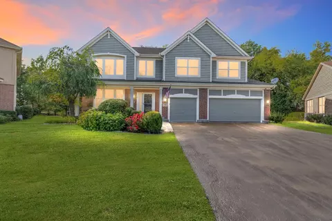 2346 Sarazen Dr, Vernon Hills, IL 60061