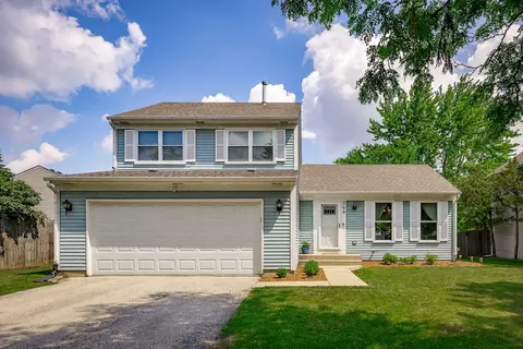 200 Heath Pl, Westmont, IL 60559