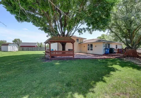 Exterior - 1213 Rose Ct, Bartlett, IL 60103 photo 4 of 5