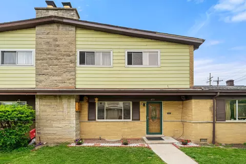 419 Glenshire Rd, Glenview, IL 60025