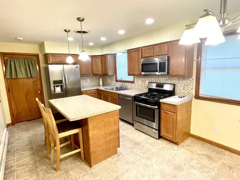 1203 Buffalo St, Peru, IL 61354 photo 5