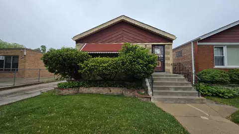 8921 S Crandon Ave, Chicago, IL 60617