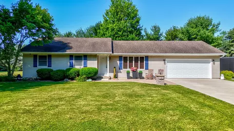 Exterior - 35 Burr Oak Dr, Lostant, IL 61334 photo 2 of 9