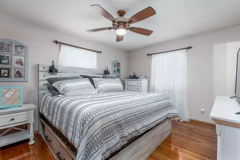 Bedroom - 35 Burr Oak Dr, Lostant, IL 61334 photo 1 of 3