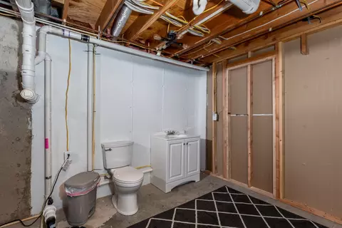 Bath - 35 Burr Oak Dr, Lostant, IL 61334 photo 3 of 3