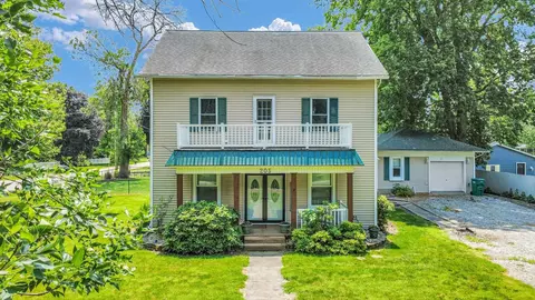 205 E 6th St, Hammond, IL 61929