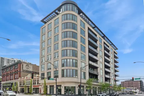 1550 N Clark St #301, Chicago, IL 60610