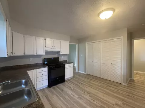 Kitchen - 522 N 3rd Ave, Chenoa, IL 61726 photo 1 of 1