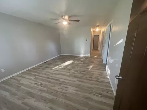 Living - 522 N 3rd Ave, Chenoa, IL 61726 photo 2 of 3