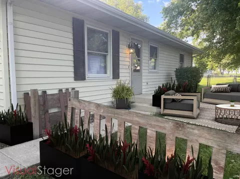 Exterior - 522 N 3rd Ave, Chenoa, IL 61726 photo 1 of 22