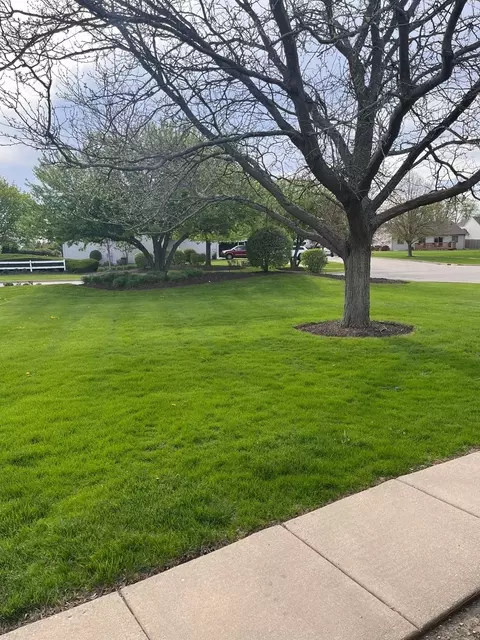 570 Timber Dr, Harvard, IL 60033 photo 4