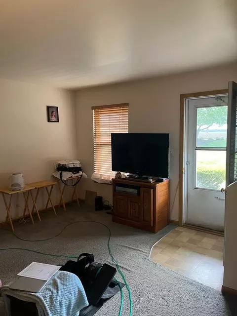 570 Timber Dr, Harvard, IL 60033 photo 5