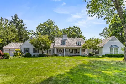 1106 Country Ln, Champaign, IL 61821