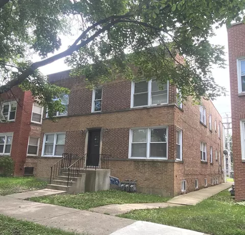 4907 Hull St, Skokie, IL 60077