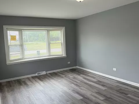 Living - 2352 W 157th Pl, Markham, IL 60426 photo 1 of 3