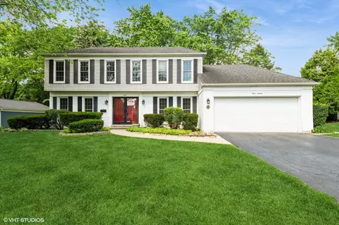 316 Ambleside Dr, Roselle, IL 60172