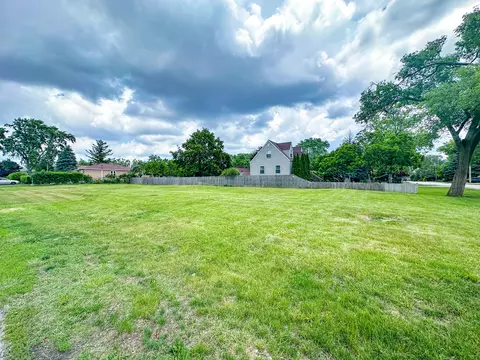 2101 Fairfield Ave, Melrose Park, IL 60164