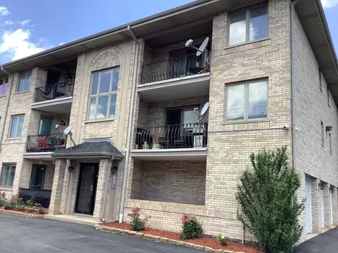 9211 S Roberts Rd #3D, Hickory Hills, IL 60457