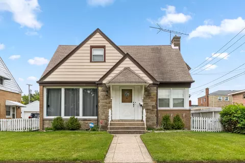 10341 Canterbury St, Westchester, IL 60154