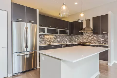 Kitchen - 65 E Monroe St #4010, Chicago, IL 60603 photo 2 of 2