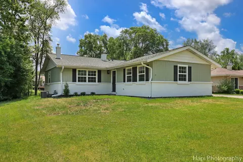26097 W Channel Ave, Antioch, IL 60002