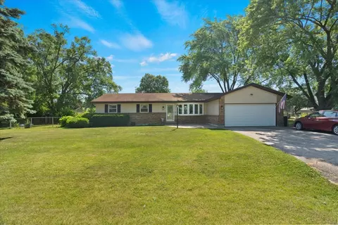 1514 N North Ave, Mchenry, IL 60050