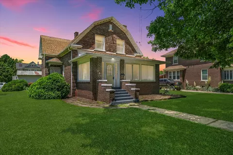 301 N Main St, Fithian, IL 61844