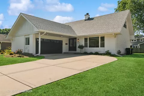 4615 Gettysburg Dr, Rolling Meadows, IL 60008