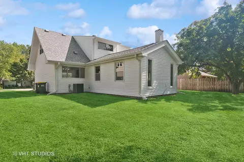 Exterior - 4615 Gettysburg Dr, Rolling Meadows, IL 60008 photo 6 of 6