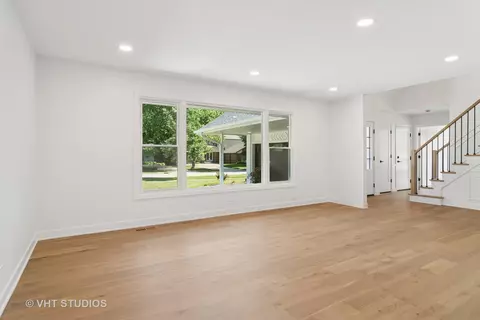 Living - 4615 Gettysburg Dr, Rolling Meadows, IL 60008 photo 1 of 4