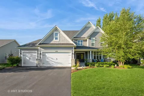 1382 Independence Ave, Elburn, IL 60119