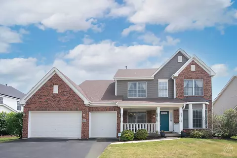 414 Alden Dr, Sycamore, IL 60178