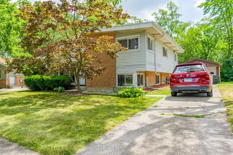 189 Westwood Dr, Park Forest, IL 60466