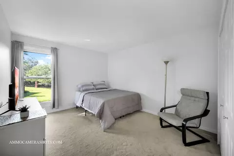 Bedroom - 374 Oaktree Ct, Hoffman Estates, IL 60169 photo 1 of 3