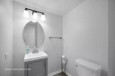 Bath - 374 Oaktree Ct, Hoffman Estates, IL 60169 photo 1 of 3