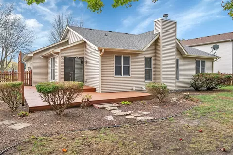 Exterior - 5209 Meadowbrook St, Plainfield, IL 60586 photo 9 of 14