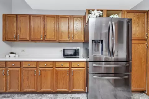Kitchen - 5209 Meadowbrook St, Plainfield, IL 60586 photo 1 of 5